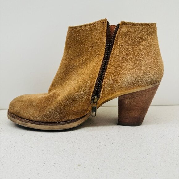 Steve Madden Resolv Suede Leather Booties Ankle Boots Camel Tan Stacked Heel 9 - Picture 10 of 15